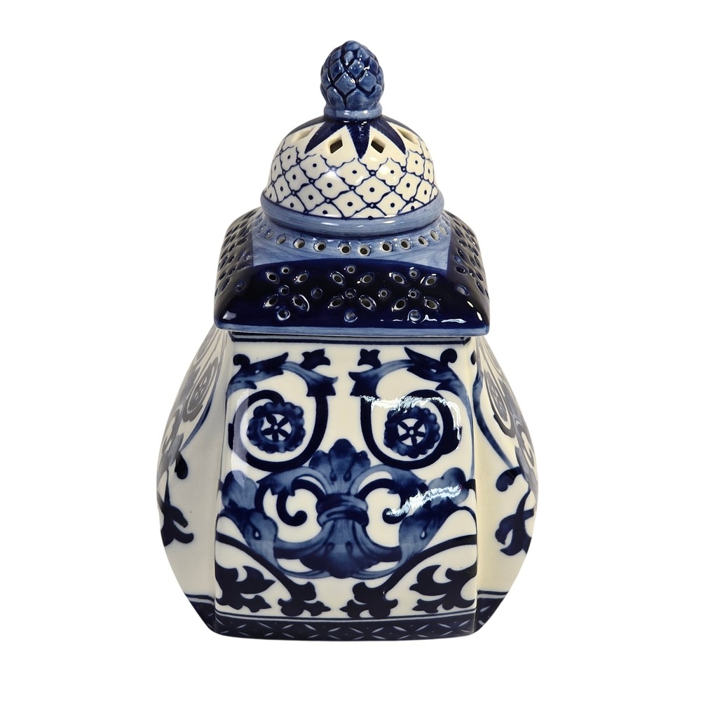 Blue and White Chinoiserie Ceramic Ginger Jar Potpourri Holder with Pierced Lid